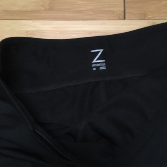 Z by Zella Capris - Picture 2 of 3